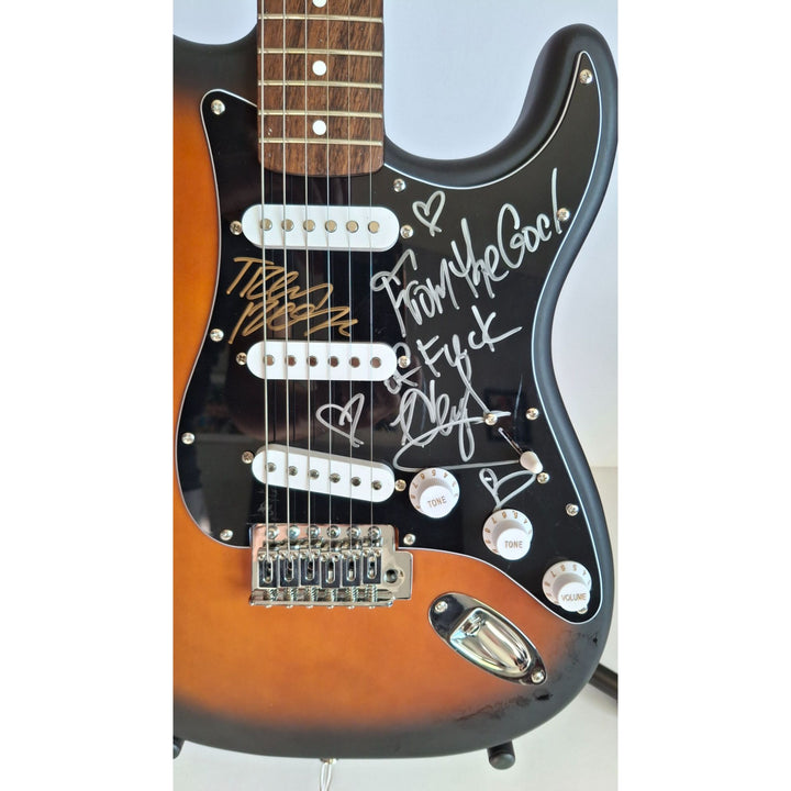 NIN Trent Reznor & Marilyn Manson Fender Stratocaster electric guitar signed with proof