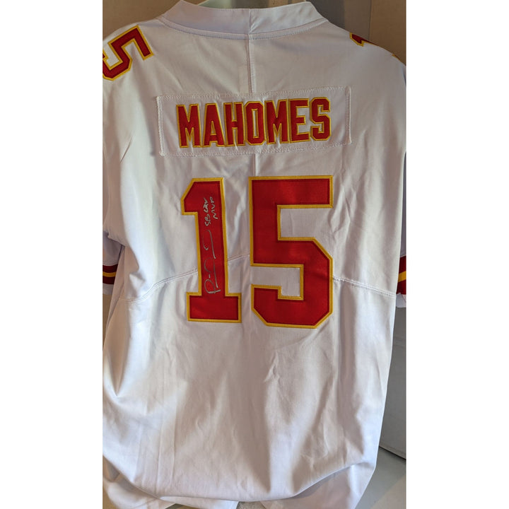 Patrick Mahomes size xl game model jersey signed with proof & inscription rare