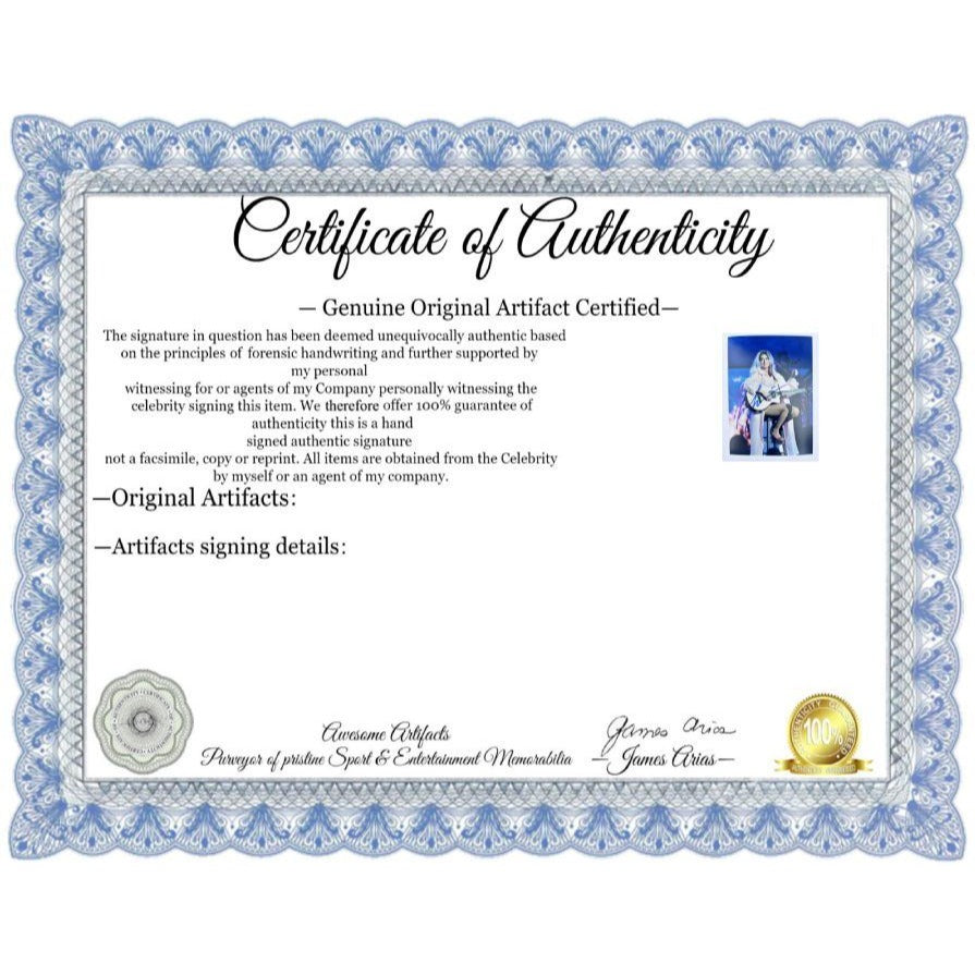 Shanai Twain Country Music Legend 5x7 Photo signed with proof.