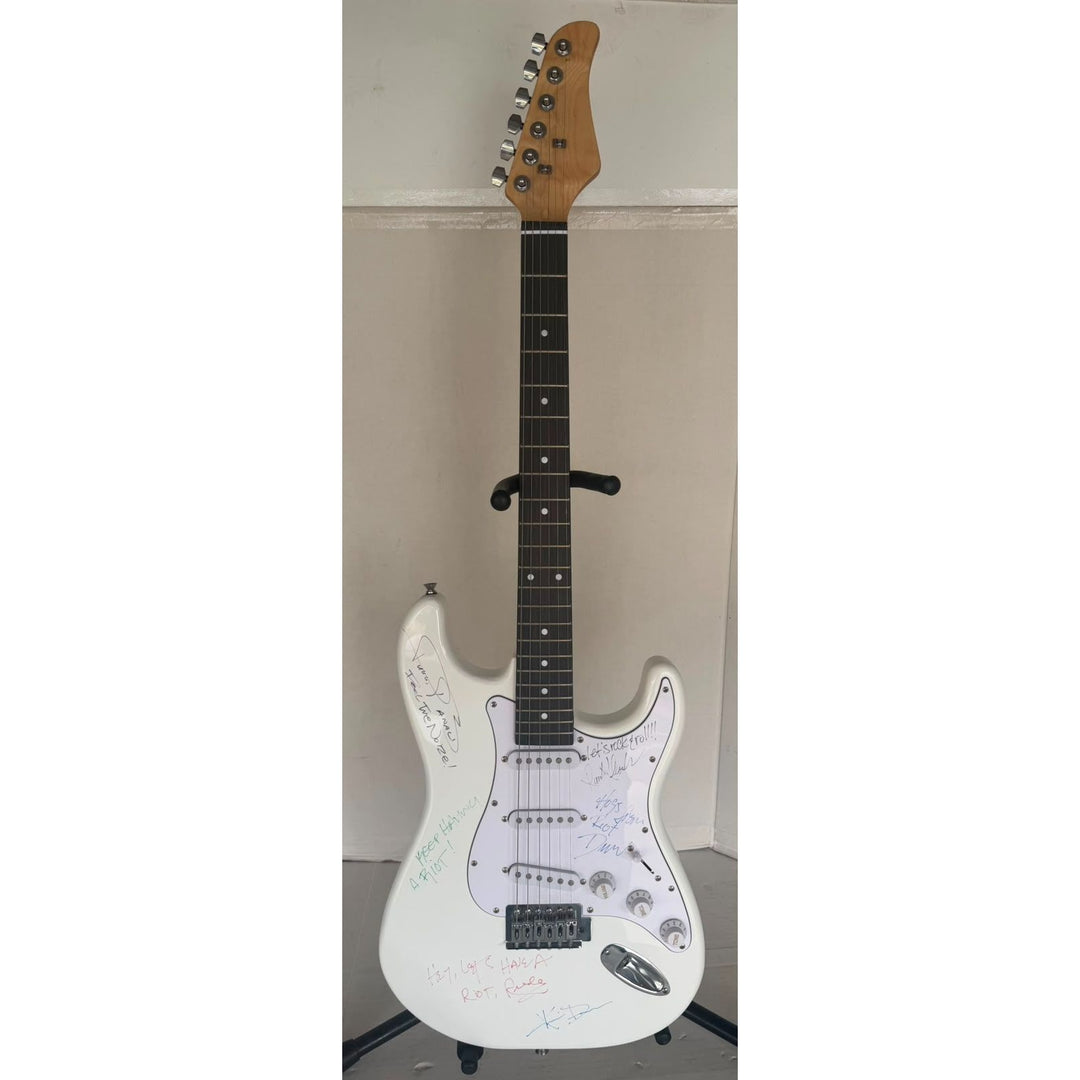 Quiet Riot Randy Rhoads Drew Forsyth Rudy Sarzo Kevin Dubrow Frankie Banali very rare Stratocaster electric guitar signed with proof.