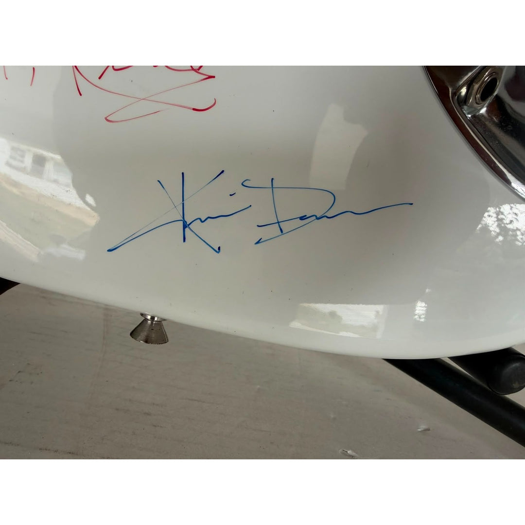 Quiet Riot Randy Rhoads Drew Forsyth Rudy Sarzo Kevin Dubrow Frankie Banali very rare Stratocaster electric guitar signed with proof.