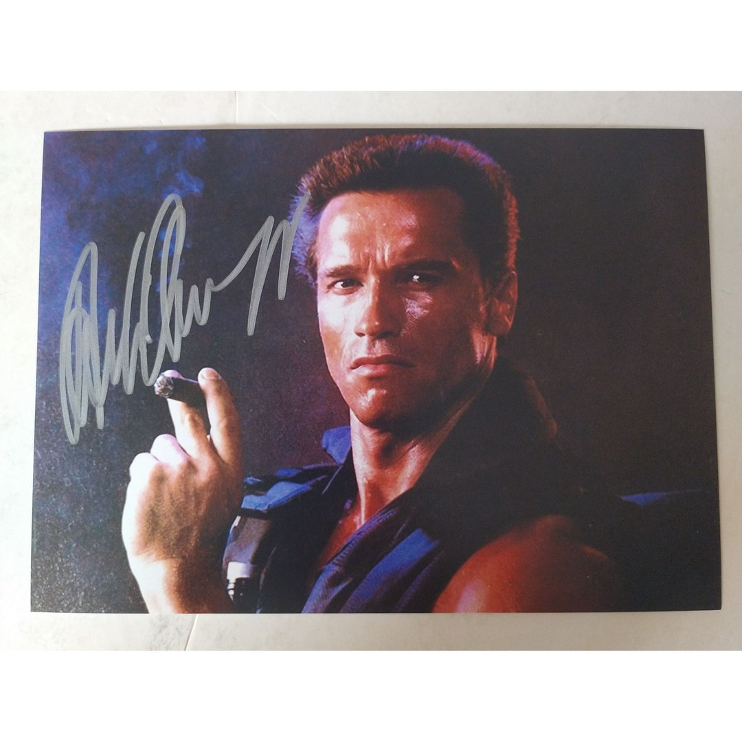 Arnold Schwarzenegger, 5x7 photo, signed, with proof