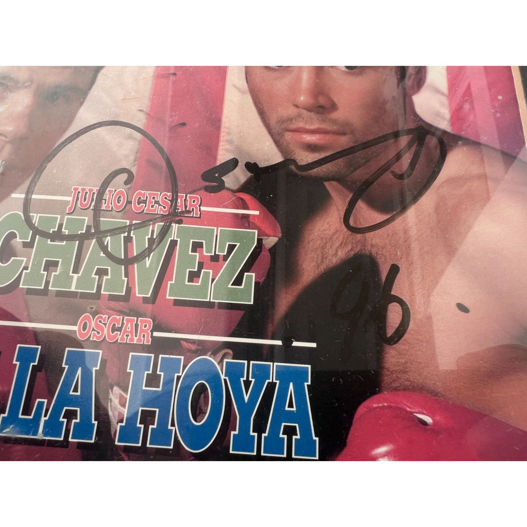 Oscar De La Hoya fight program and fight ticket (Julio Cesar Chavez) signed.