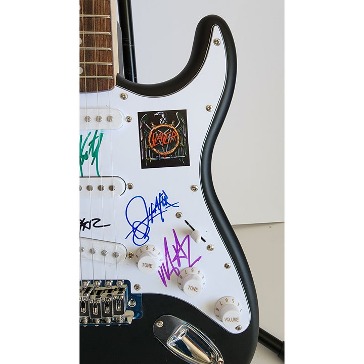 Kerry King, Tom Araya, Paul Bostaph, Gary Holt, Slayer, authentic Fender Stratocaster electric guitar signed with proof