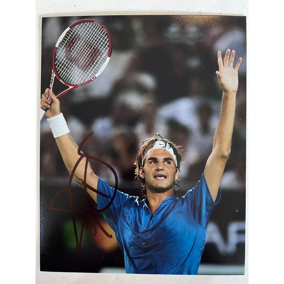 Roger Federer tennis Legend 8x10 photo signed with proof Awesome Artifacts