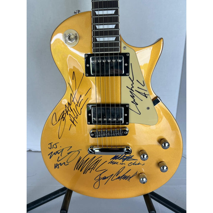 Alice N' Chains Mike Starr, Layne Staley Jerry Cantrell , Sean Kinney, William Duvall, gold les paul electric guitar signed with proof