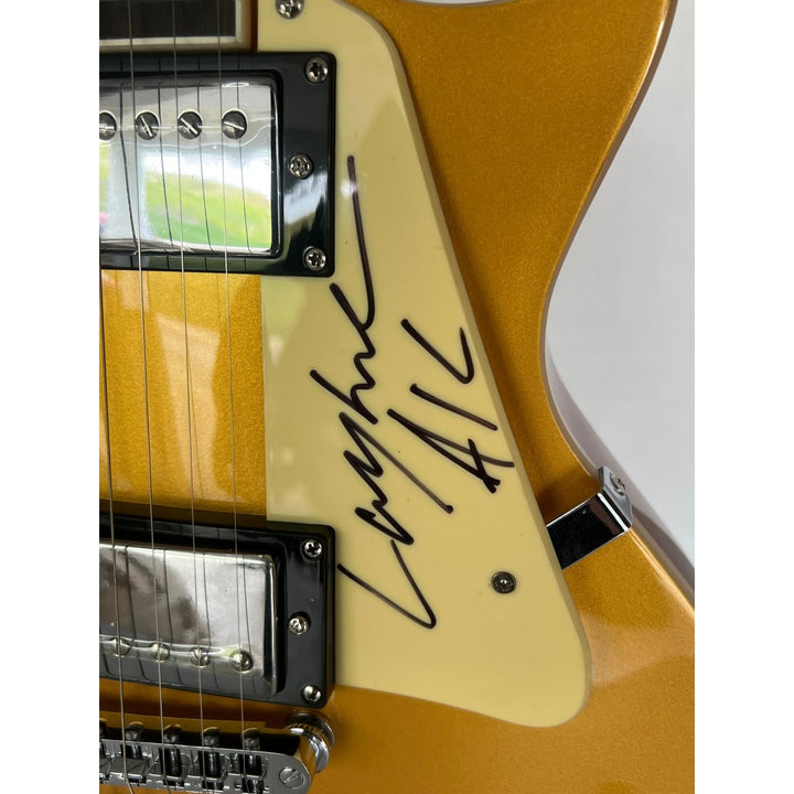Alice N' Chains Mike Starr, Layne Staley Jerry Cantrell , Sean Kinney, William Duvall, gold les paul electric guitar signed with proof
