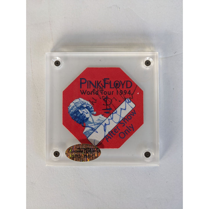 David Gilmour Pink Floyd vintage concert backstage pass 1994 signed with proof