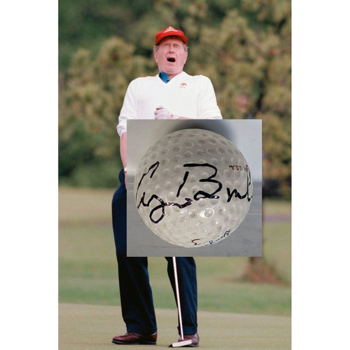 George H. W. Bush (41) vintage golf ball signed with proof and free display case
