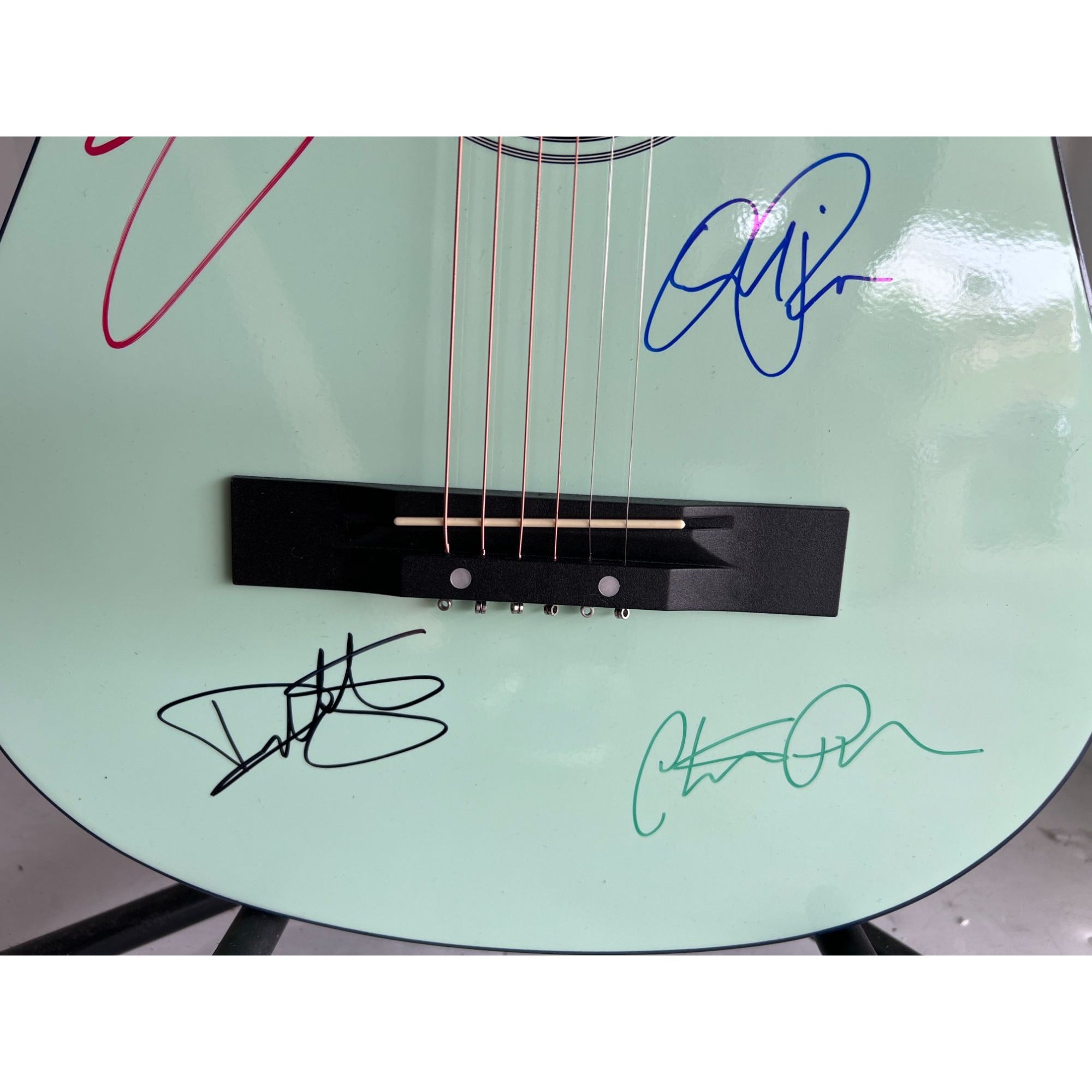 TOTO Bobby Kimbal David Paich Mike Porcaro David Hungate Steve Porcaro full size Green acoustic guitar signed with proof