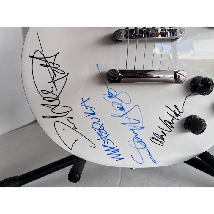 Eddie Van Halen David Lee Roth Sammy Hagar Van Halen Les Paul electric guitar signed with proof