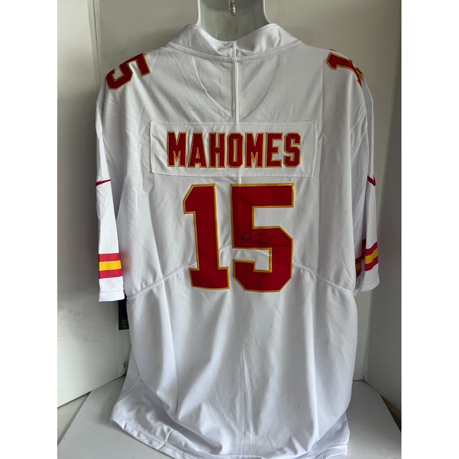 Patrick Mahomes Kansas City Chiefs game model jersey signed with proof