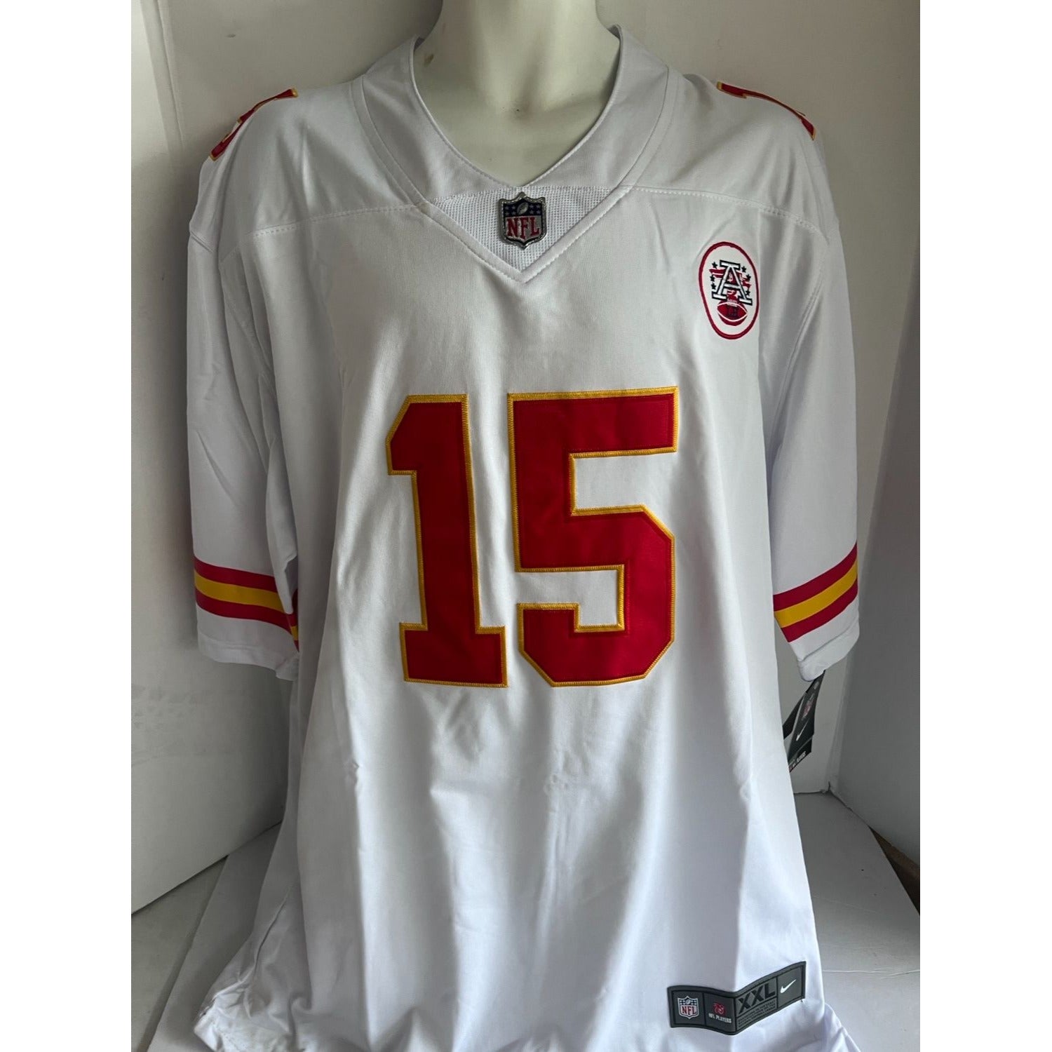 Patrick Mahomes Kansas City Chiefs game model jersey signed with proof