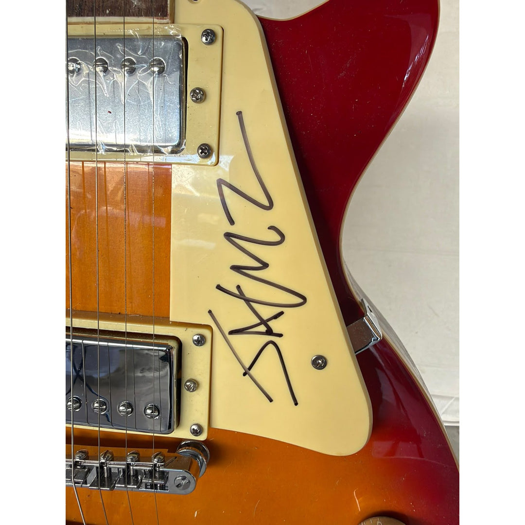 Metallica James Hetfield Les Paul vintage electric guitar signed with full provenance, photo proof and AI certification .