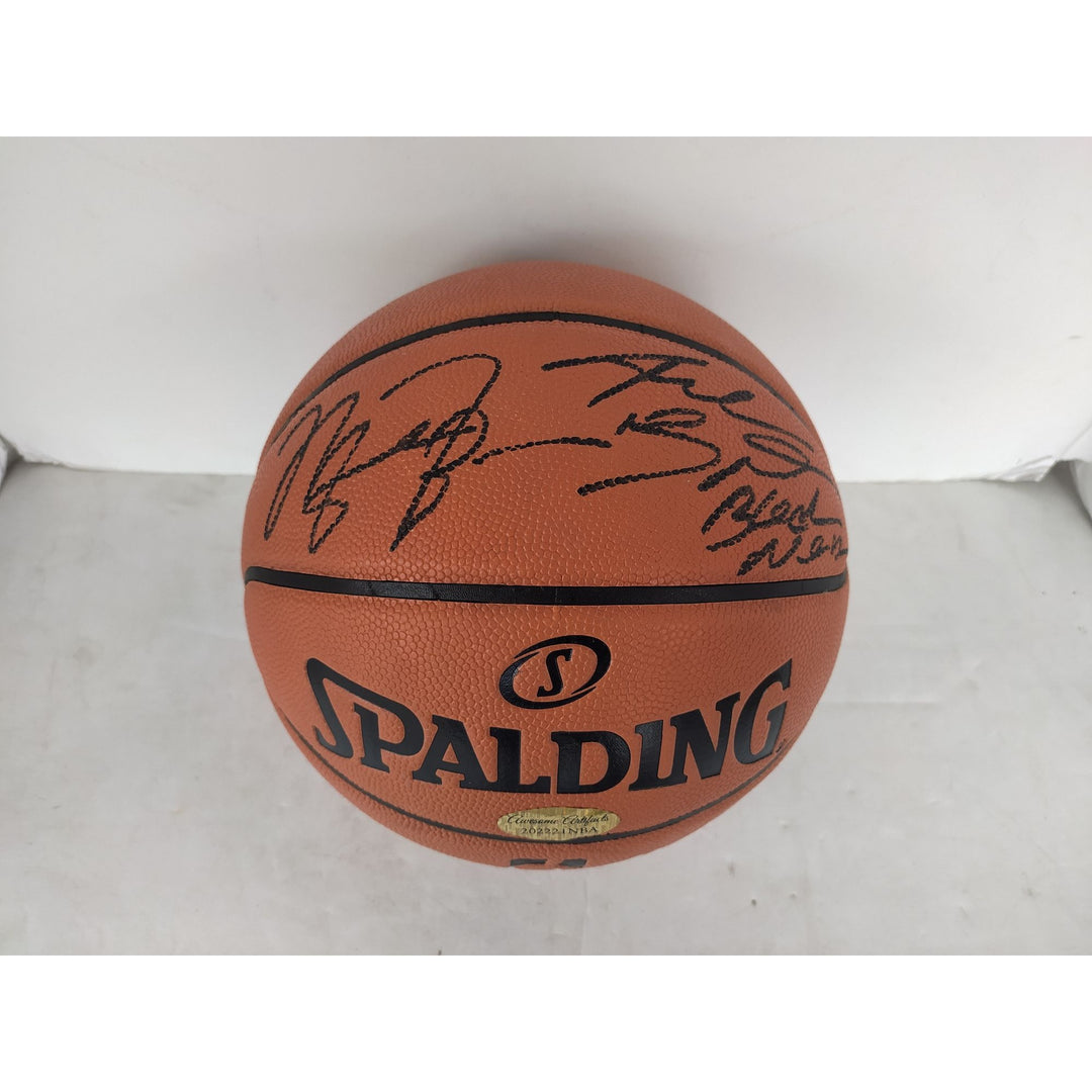 Basketball NBA Spalding game model full size Michael Jordan and Kobe Bryant signed with proof