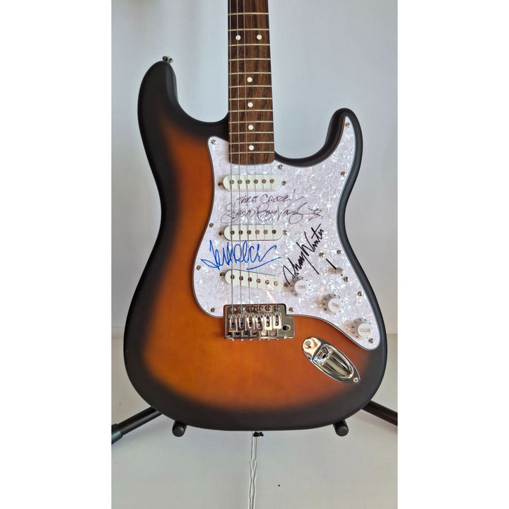 Vaughan Johnny, Stevie Ray, Winter Jeff Beck, Fender Stratocaster electric guitar signed with proof