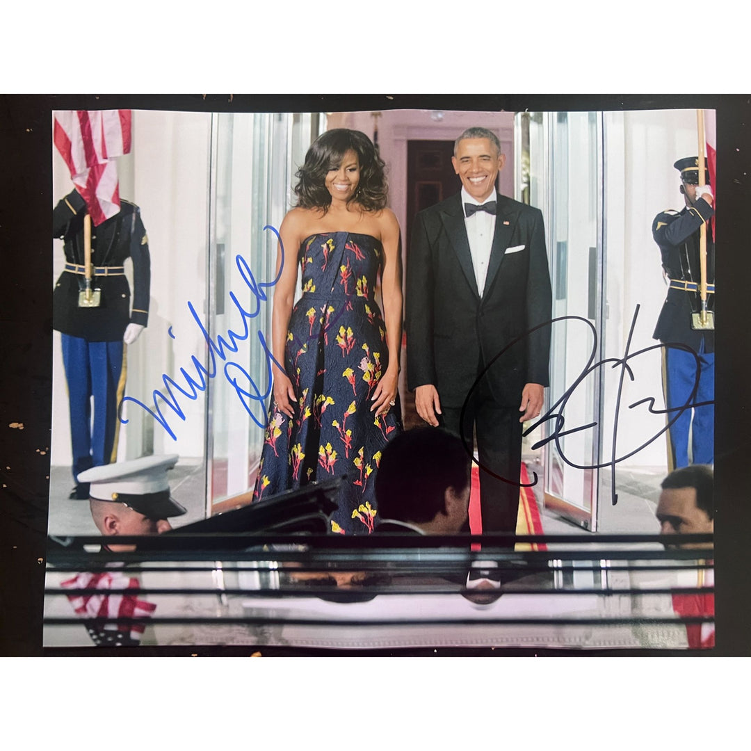 President Barack Obama and First Lady Michelle Obama 8X10 Photo signed with proof