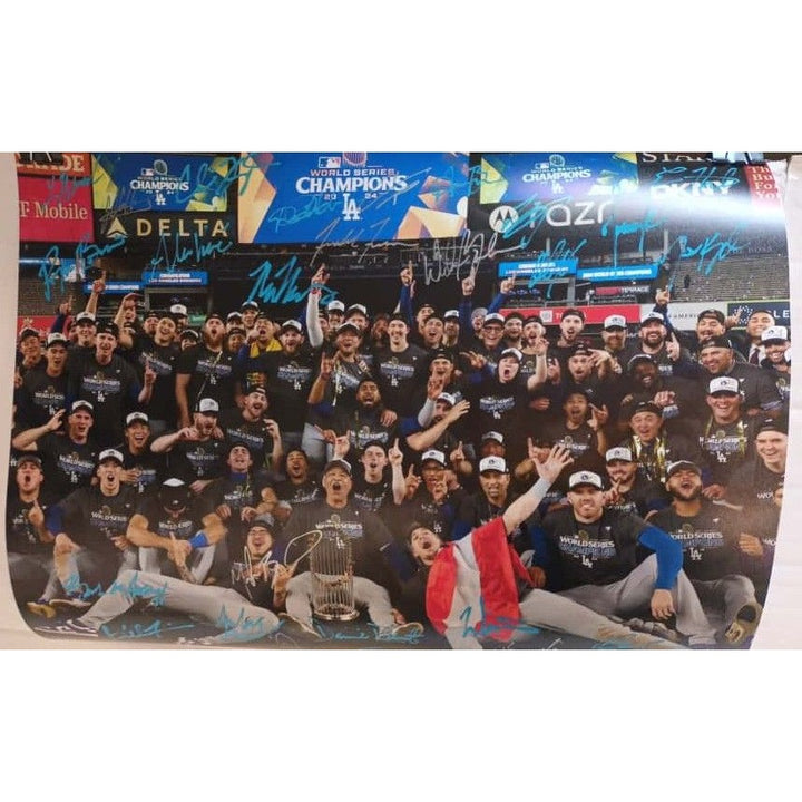 Los Angeles Dodgers Shohei Ohtani 2024 World Champions 16x20 photo signed with proof