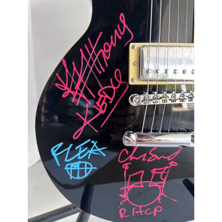 Anthony Kiedis flea Chad Smith Red Hot Chili Peppers Black Les Paul electric guitar signed with proof