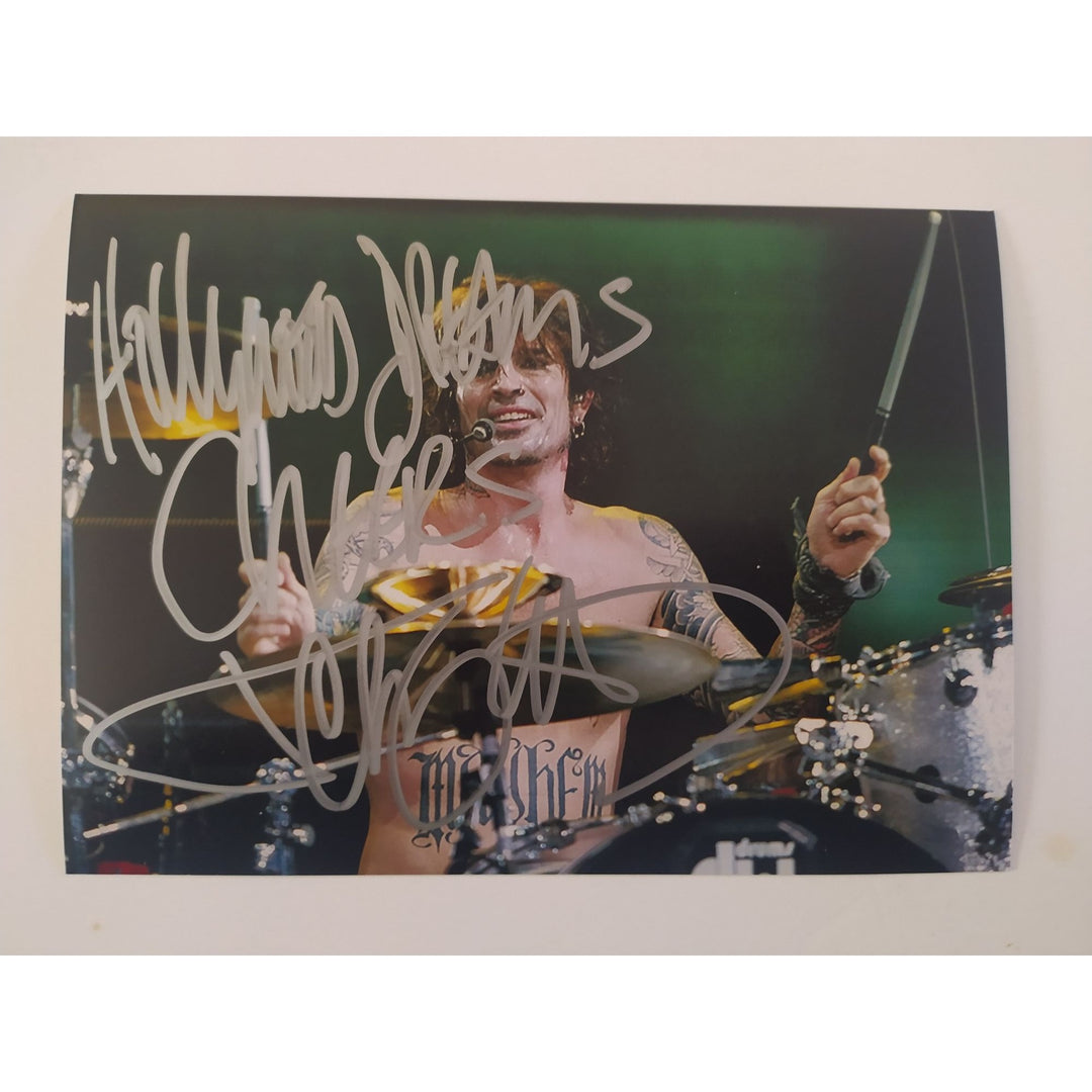 Tommy Lee Motley Crue 5x7 photo signed with proof