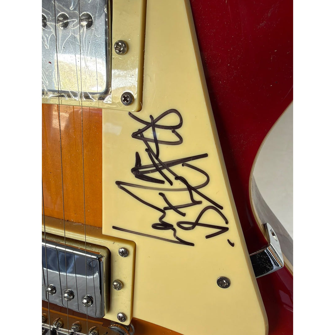 Lemmy Kilmister of Motorhead Les Paul vintage electric guitar signed with full provenance, photo proof and AI certification .