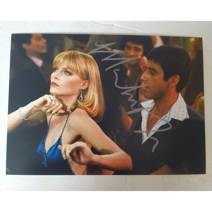 Michelle Pfeiffer, "Elvira Hancock", Scarface, 5x7 photo, signed with proof Awesome Artifacts