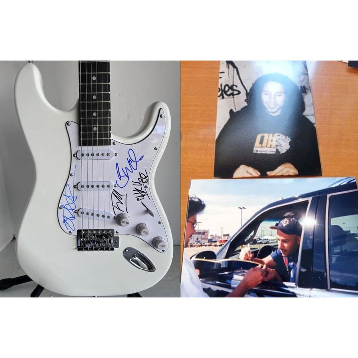 Rage Against the Machine electric guitar signed by Zack de la Rocha Tom Morello Tim Commerford Brad Wilk with proof