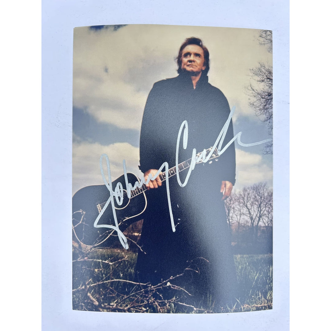 Johnny Csh Country Music Legend 5x7 Photo signed with proof.