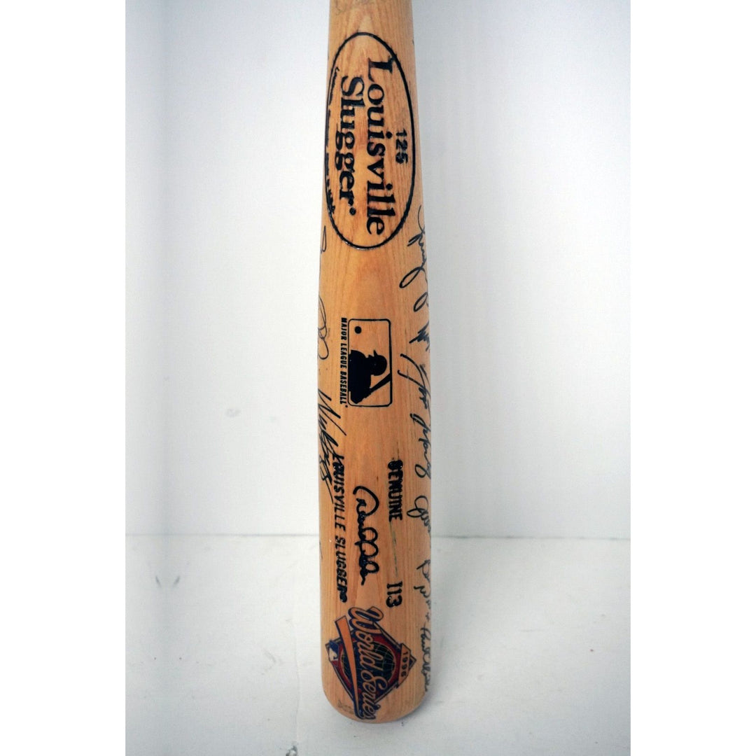 Derek Jeter Louisville game model bat 1996 New York Yankees World Series champs team signed $899 with proof