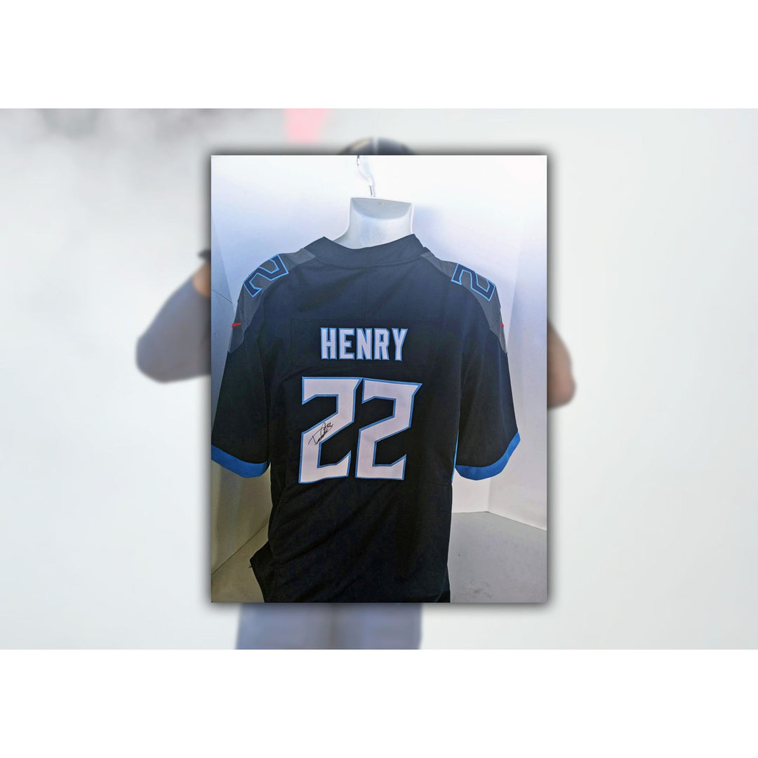 Derrick Henry Tennessee Titans game model jersey signed with proof