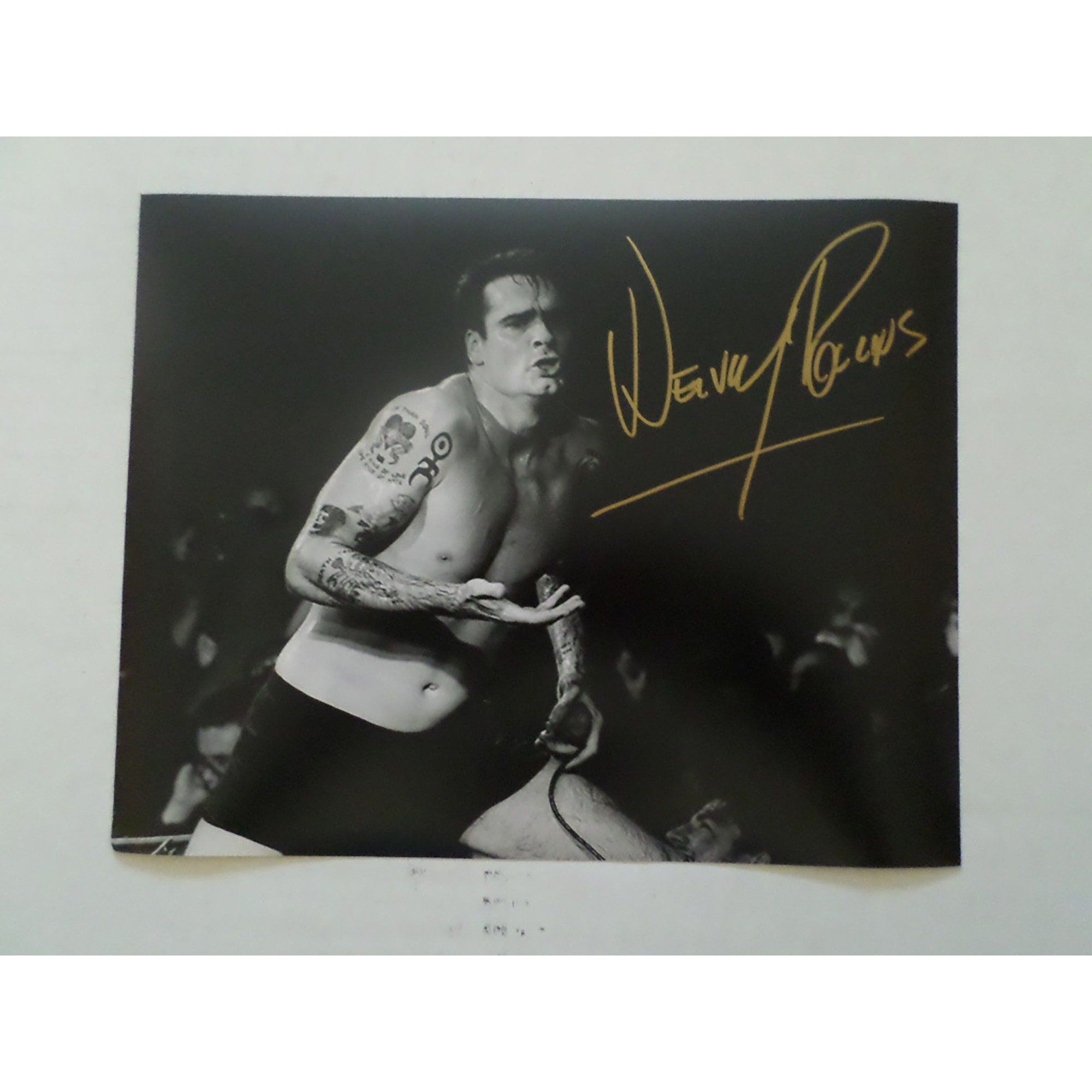 Henry Rollins, Black Flag 8 x 10 sign photo