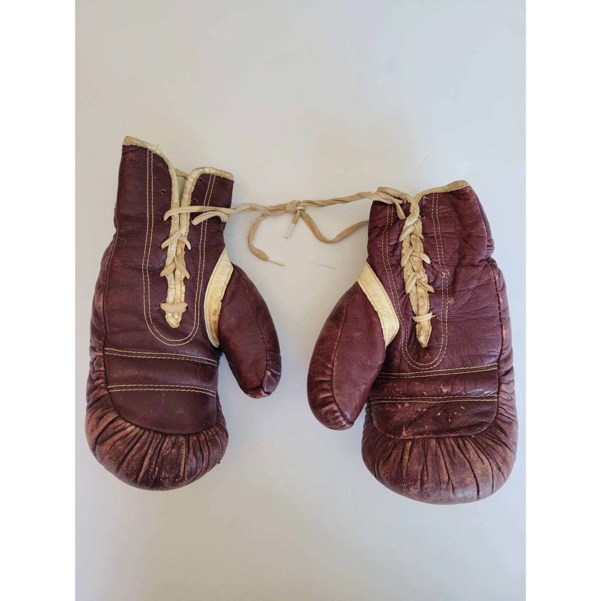 Jack Dempsey Everlast vintage pair of leather gloves signed
