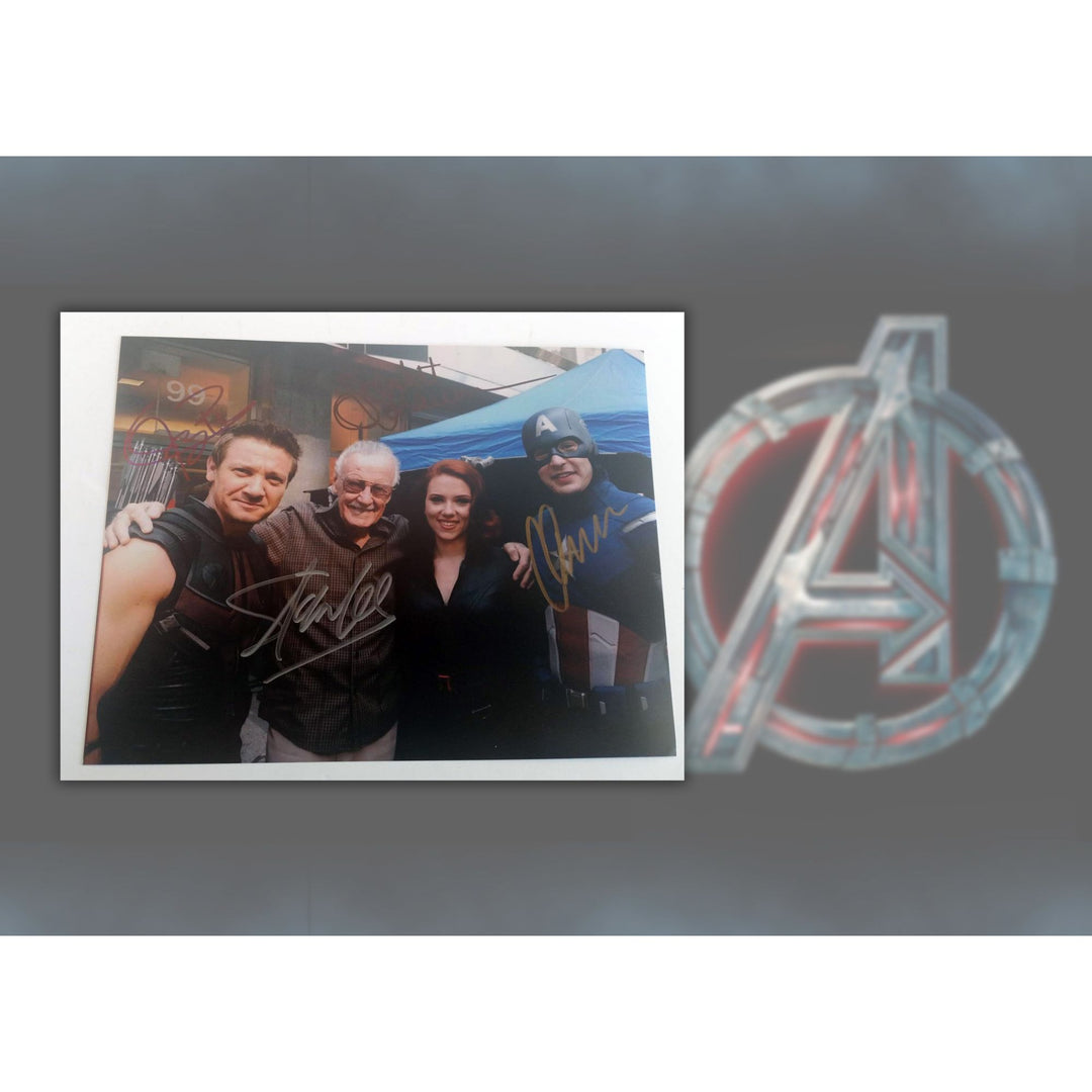 Chris Evans, Scarlett Johansson, Chris Hemsworth, Robert Downey Jr., Mark Ruffalo, 8x10 photo signed with proof