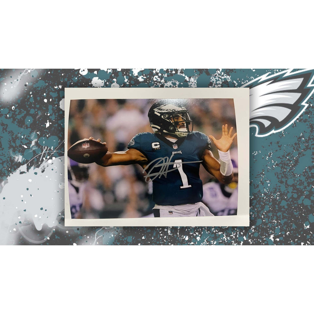 Jalen Hurts Philadelphia Eagles 5x7 photo signed with proof with free acrylic frame