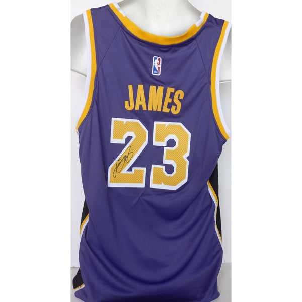 LeBron James Los Angeles Lakers signed Jersey with proof – Awesome Artifacts