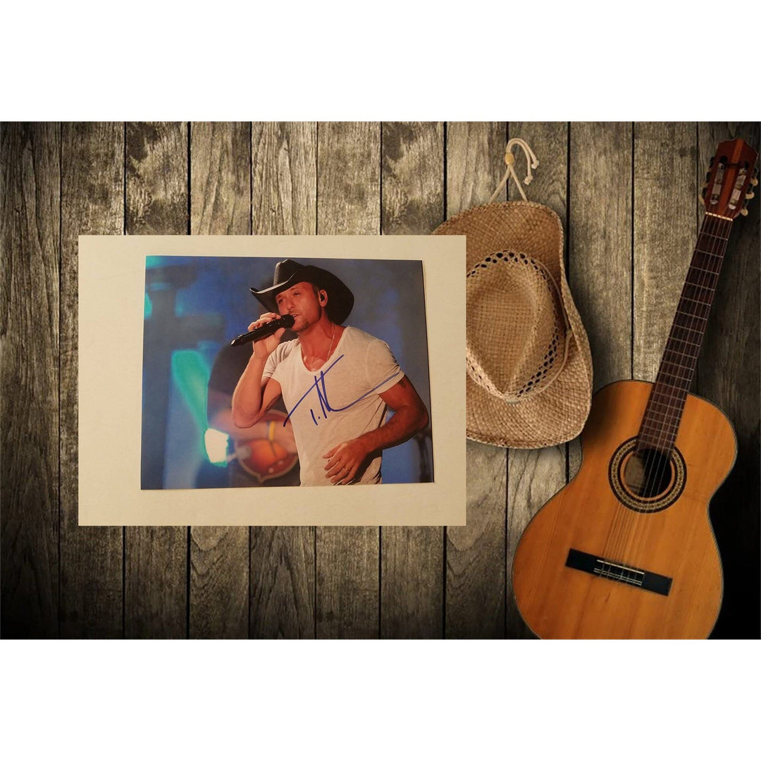 Tim McGraw 8 x 10 signed photo with proof - Awesome Artifacts 