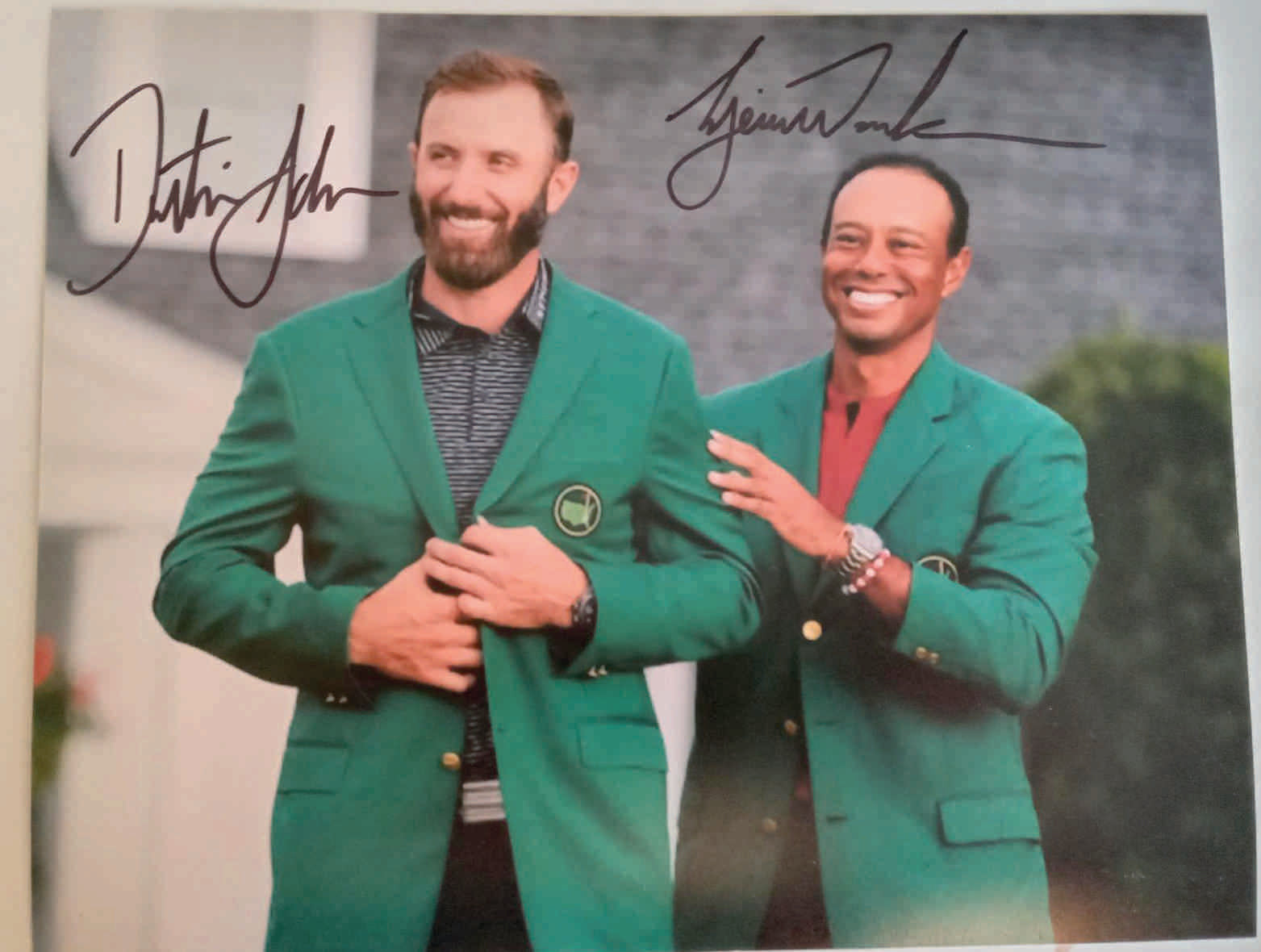 Dustin Johnson Tiger Woods 8 x 10 photo signed with proof