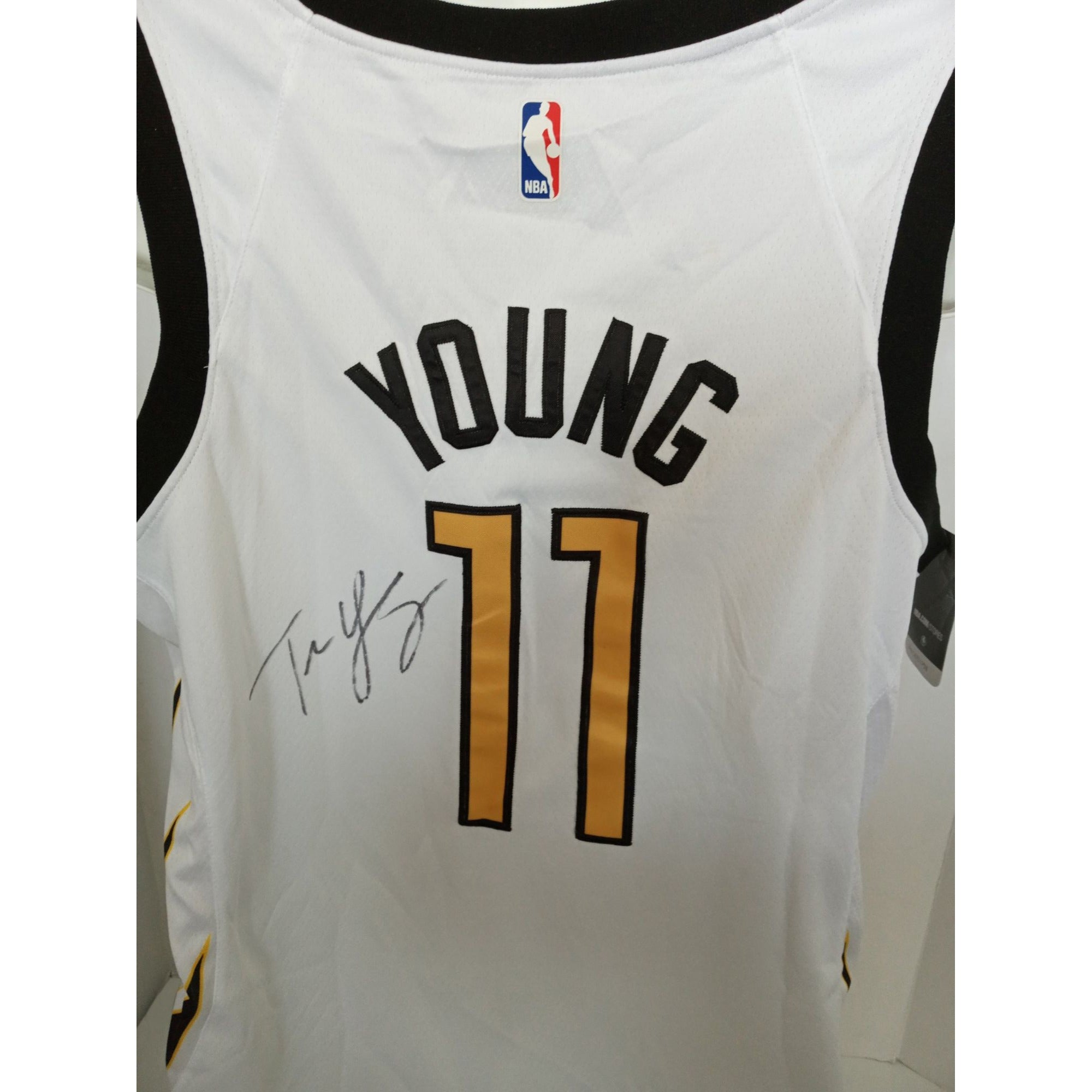 Trae Young Atlanta Hawks signed jersey with proof