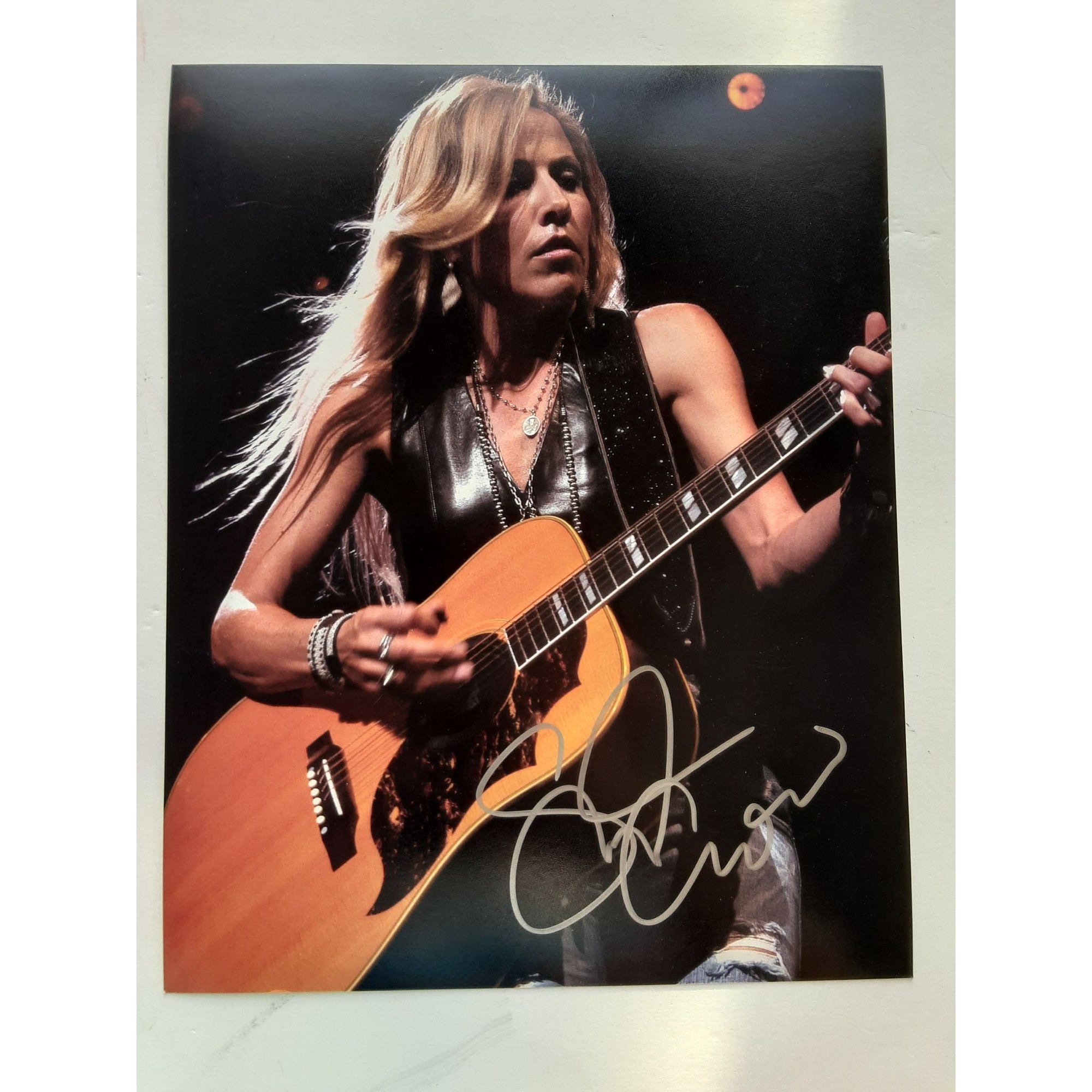 Sheryl Crow 8 by 10 signed photo - Awesome Artifacts 