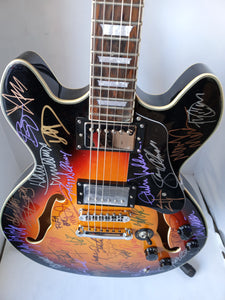 Chris Cornell, David Grohl, David Bowie, Eddie Vedder, 30 Rock Legends hollow-body signed guitar with proof