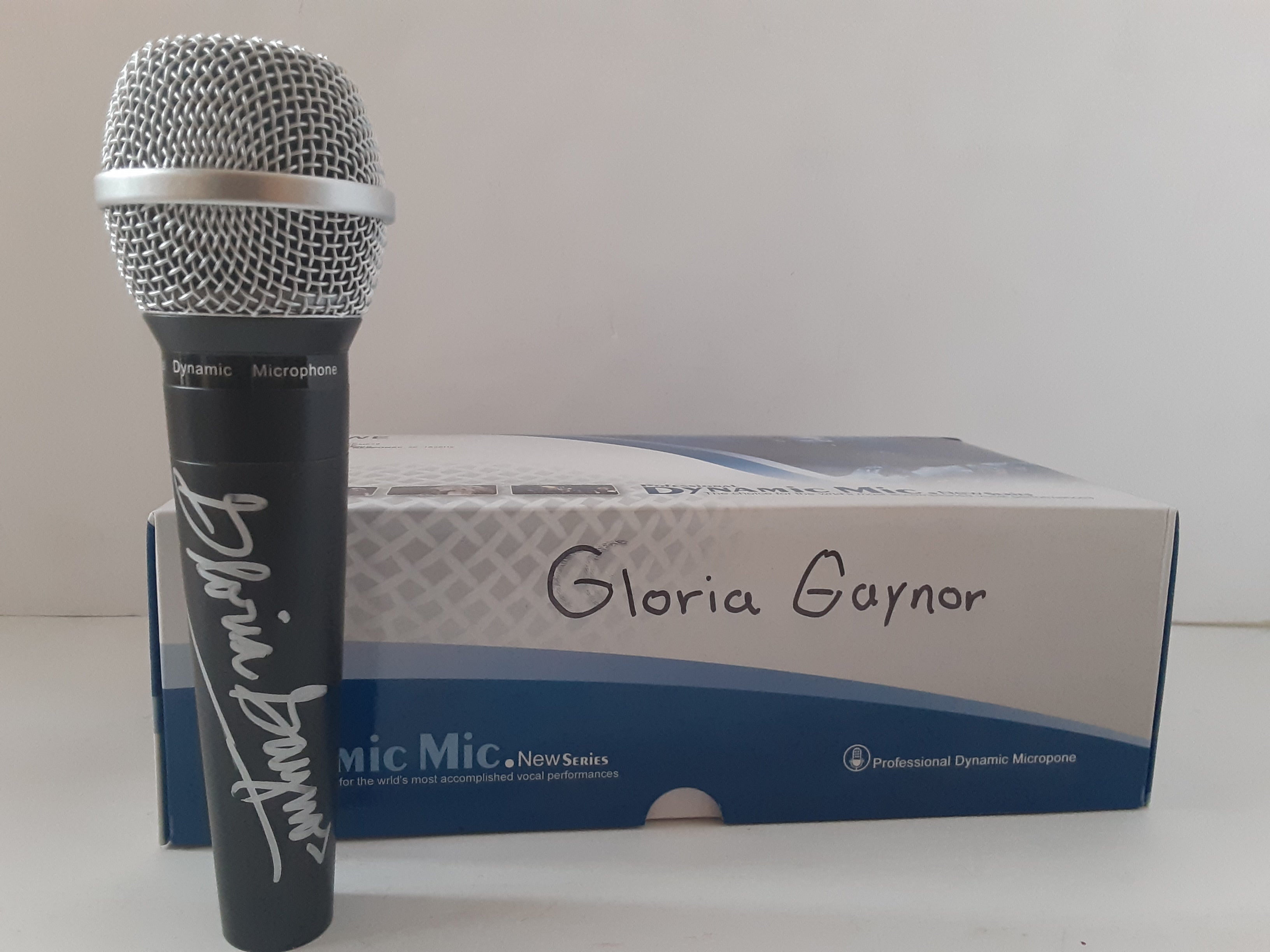 Gloria Gaynor signed microphone with proof