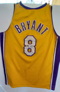 Kobe Bryant vintage #8 Los Angeles Lakers 2XL jersey signed with proof