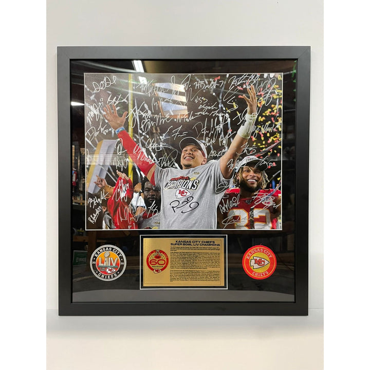 Patrick Mahomes Andy Reid Tyreek Hill Travis Kelce 2019 Kansas City Chiefs Super Bowl champions 16x20 photo team signed and framed