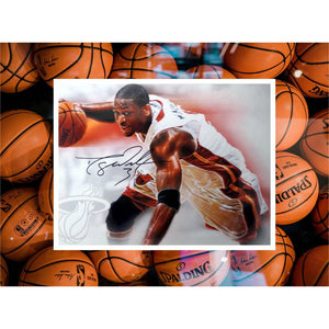 Dwyane Wade Miami Heat 8 by 10 photo signed with proof