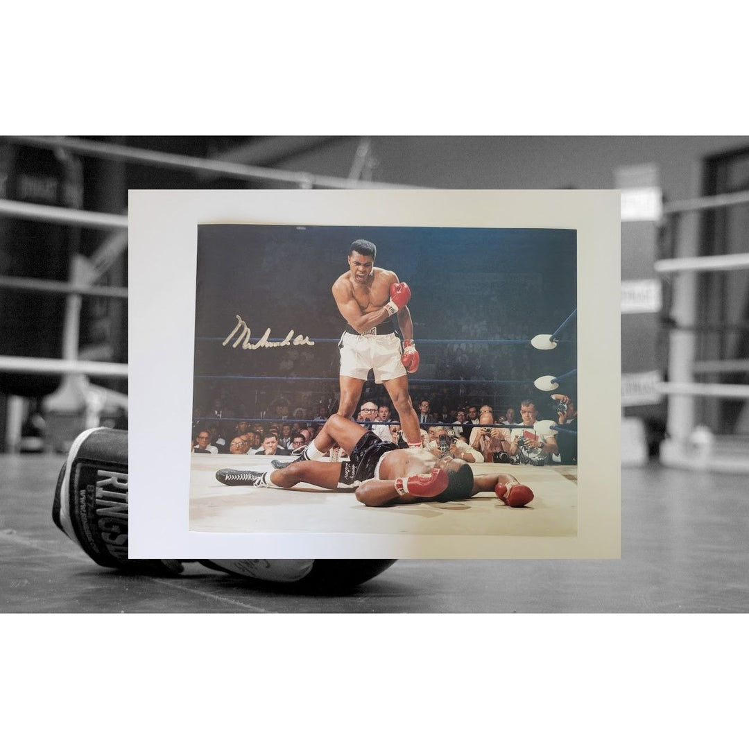 Muhammad Ali 8 x 10 photo signed with proof - Awesome Artifacts 