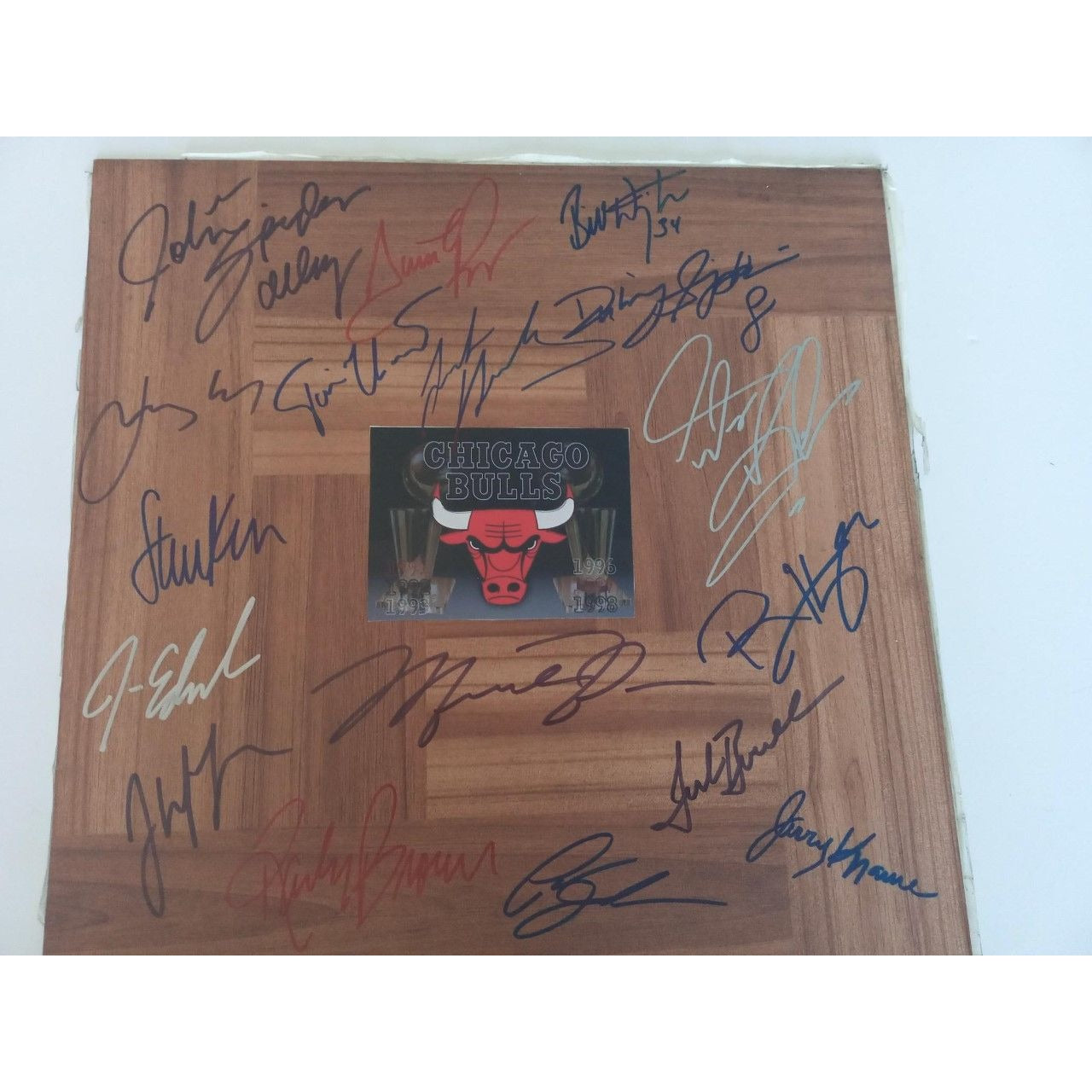 Chicago Bulls NBA champs team signed Michael Jordan Dennis Rodman Scottie Pippen 12 by 12 floor board