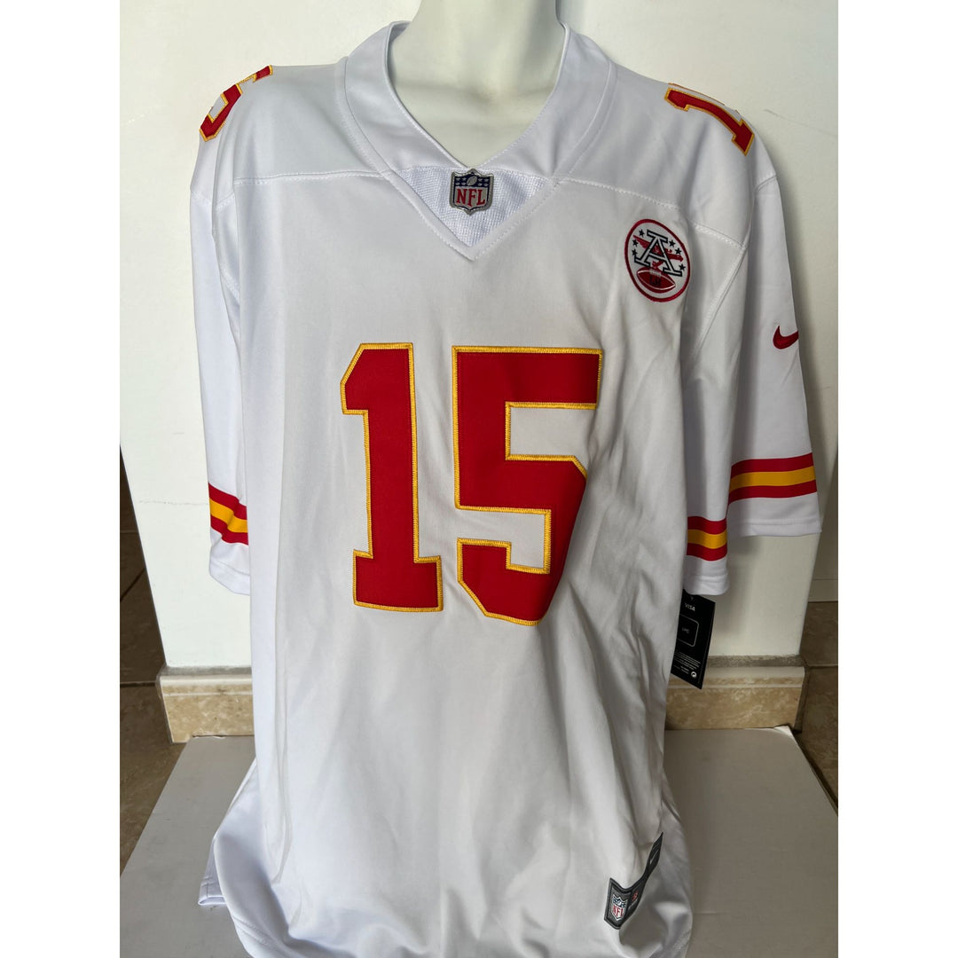 Patrick Mahomes Andy Reid Travis Kelce 2022-23 Kansas City Chiefs authentic Patrick Mahomes jersey signed with proof