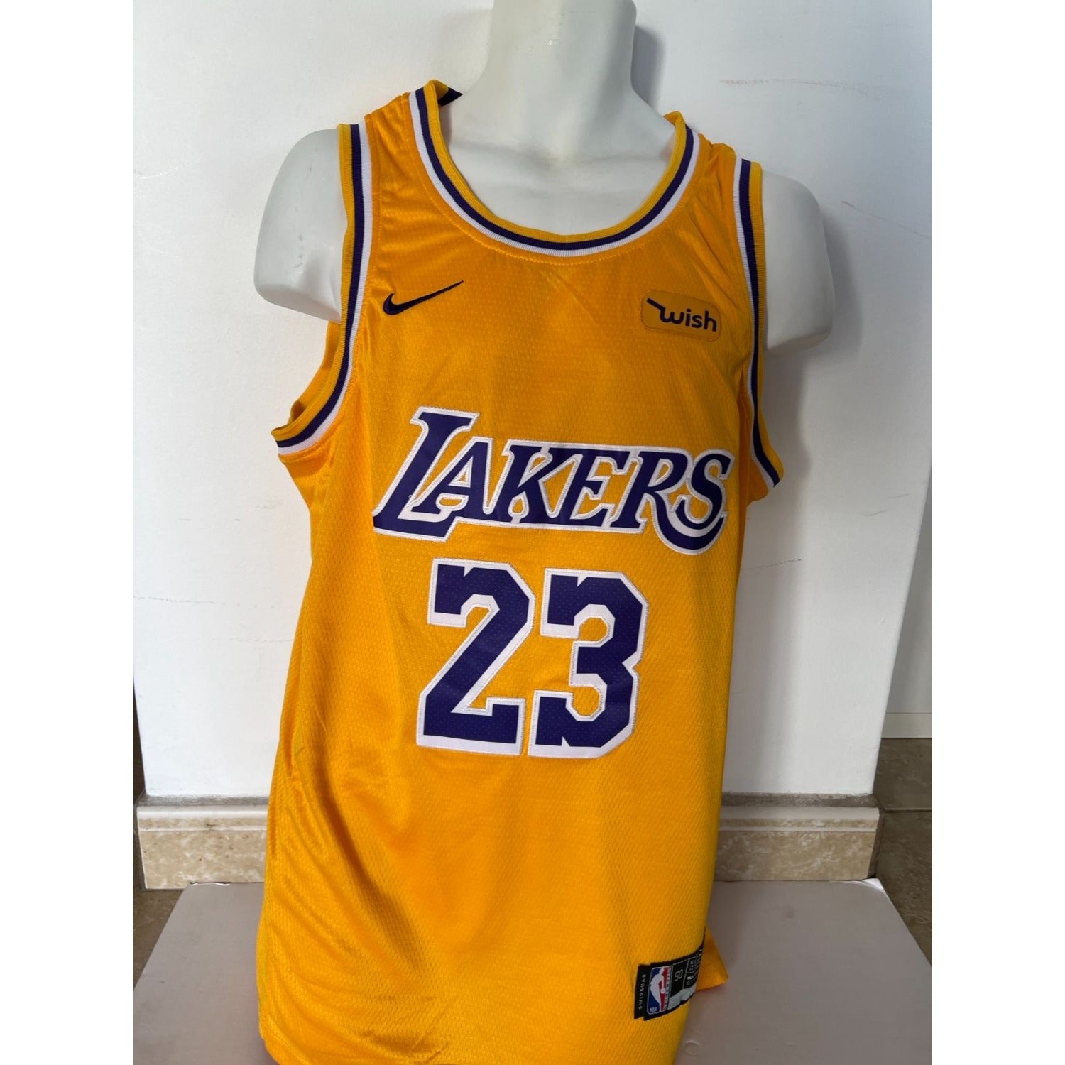 Nike wish los angeles lakers lebron james jersey size 50 for Sale