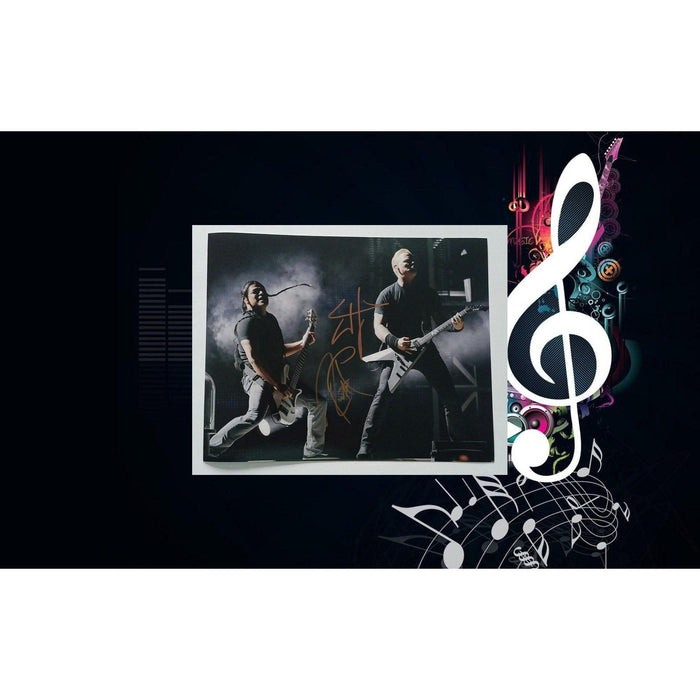 Metallica James Hetfield and Robert Trujillo 8 by 10 signed photo with proof