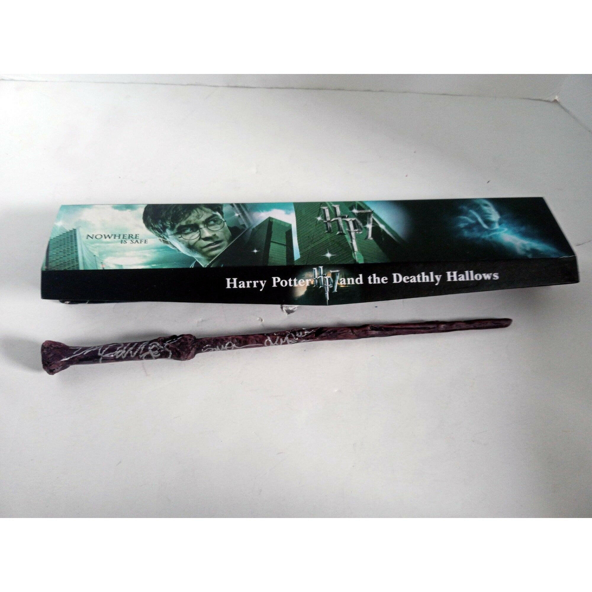 Harry Potter wand Daniel Radcliffe, Emma Watson and Rupert Grint signed with proof